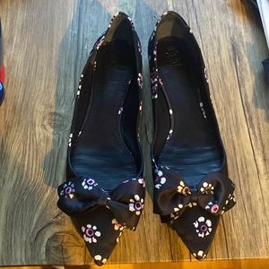 Tory Burch Satin bow flats with leather sole Sz 11